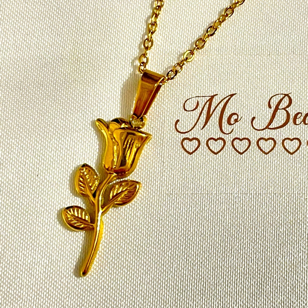 Rose Necklace